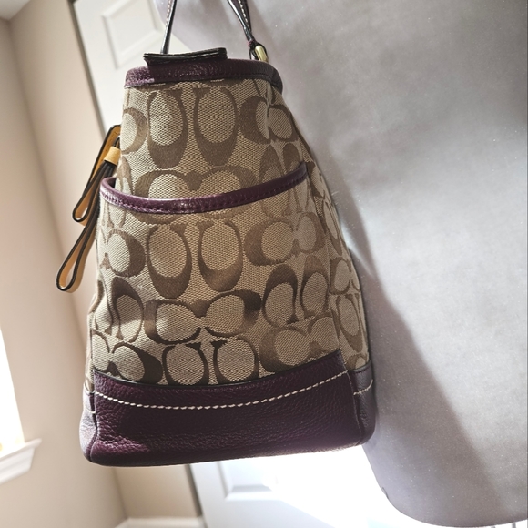 COACH AUTHENTIC F23297 PARK CARRIE SIGNATURE SATCHEL BURGUNDY COLOR PREOWNED - Picture 7 of 15